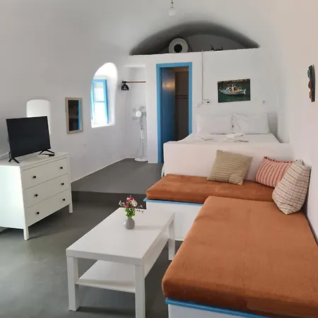 Apartment Kamaraki Aroniadika *